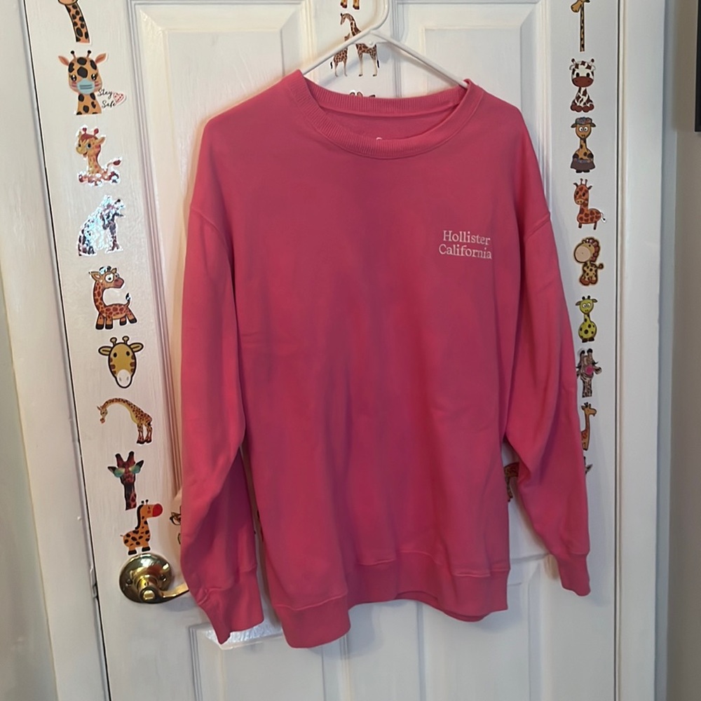 holister crew neck